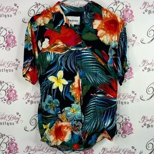 Reason button down shirt parrot 🦜 Hawaii flowers Multicolor Tropical Shirt